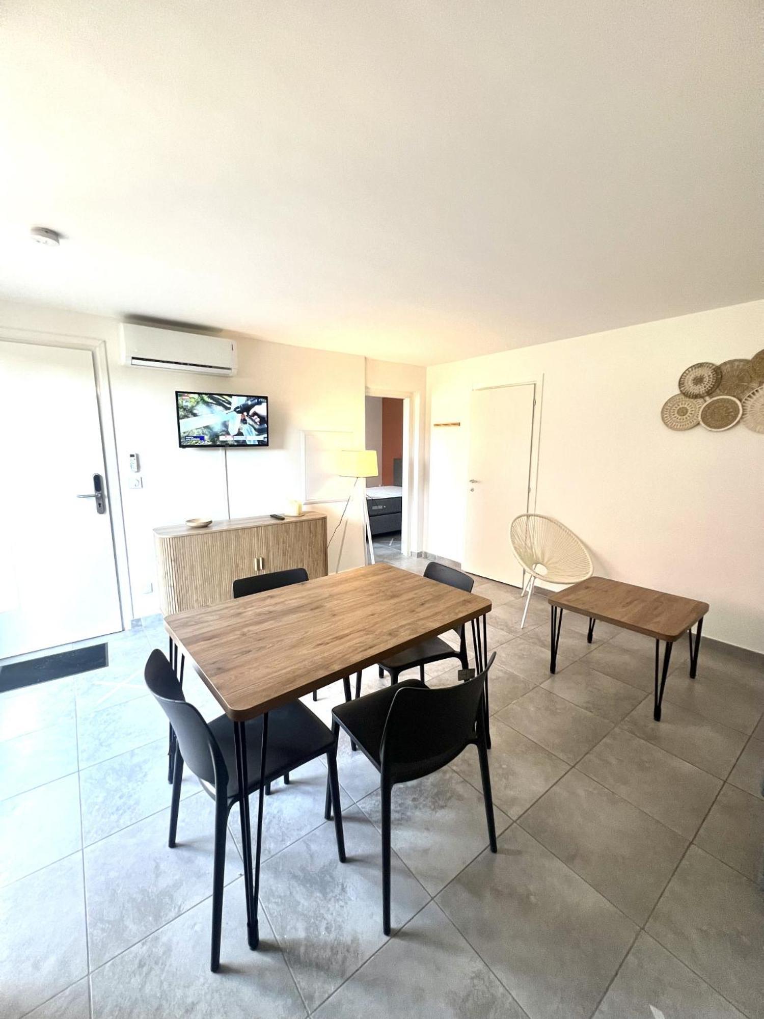 Residence Hoteliere Les Hameaux De Saint Cyprien Appartement 35 M2 1 Chambre 르씨 외부 사진